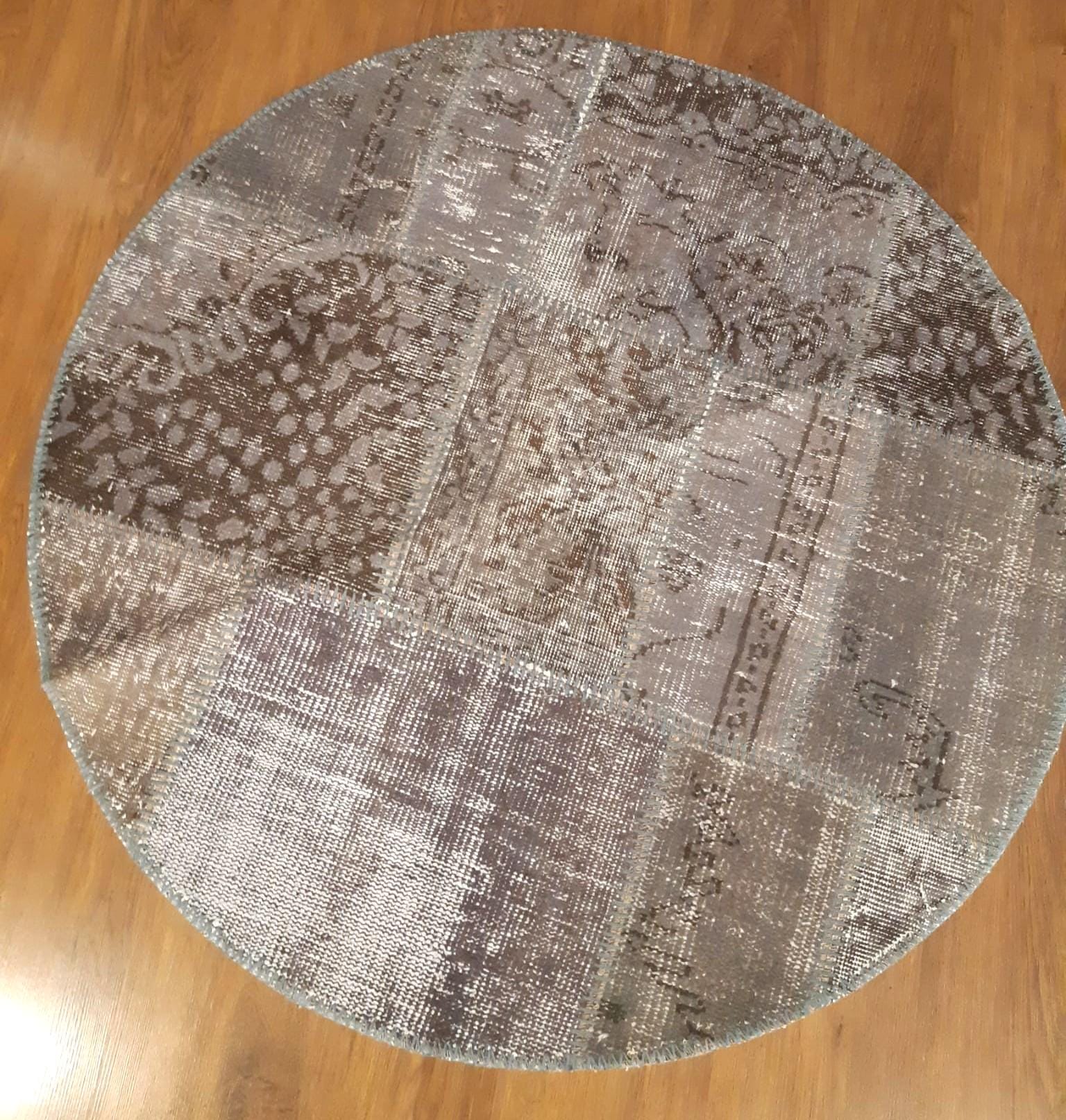 Handmade Wool Turkish Rug: 3.7 ft Round Patchwork Bohemian Area Rug
