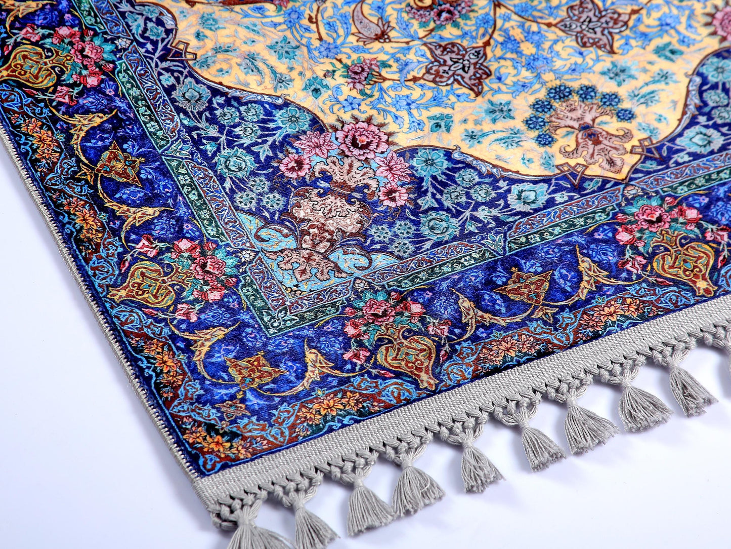 Turkish Prayer Rug, Traditional Ottoman Design Seccade