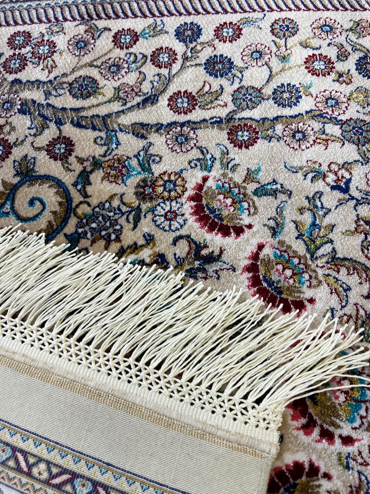 Bamboo Prayer Rug with Silk Fringes: Soft Muslim Seccade