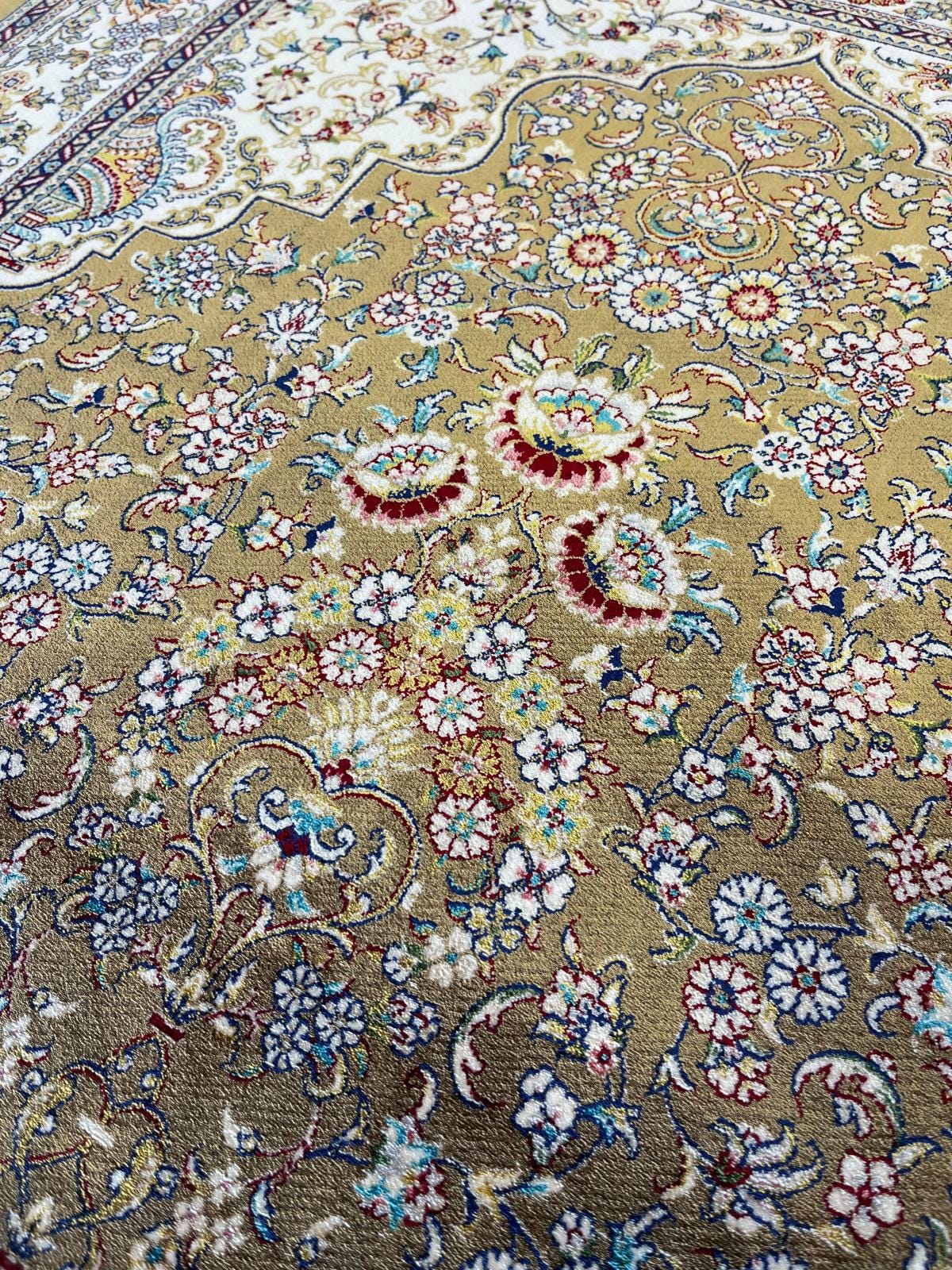 Bamboo Prayer Rug with Silk Fringes: Soft Muslim Seccade