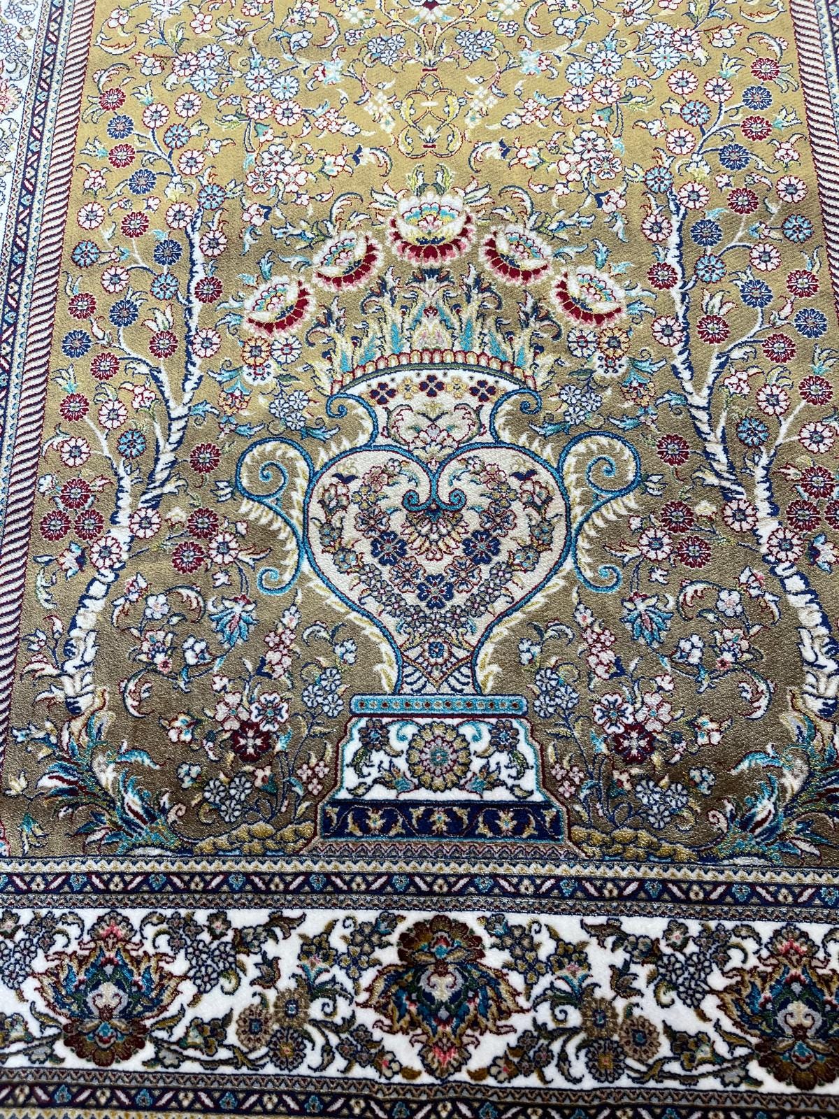 Bamboo Prayer Rug with Silk Fringes: Soft Muslim Seccade
