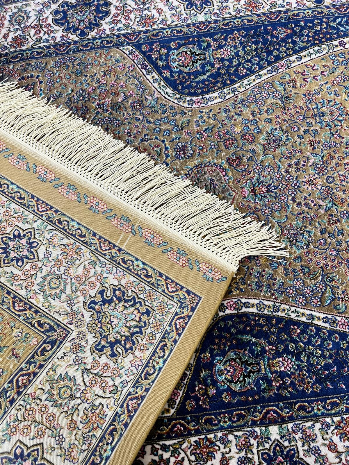 Bamboo Prayer Rug: Silk Fringes, Soft Muslim Carpet (80x125)