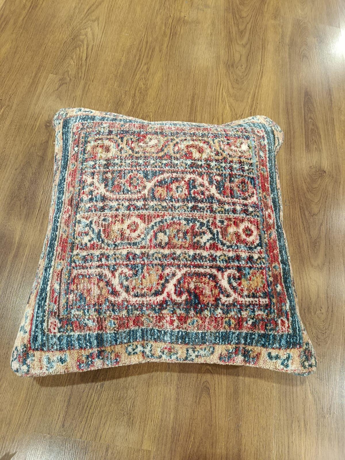 Vintage Turkish Carpet Pillow – Traditional Kilim-Style Cushion Cover with Oriental Rug Design , 50cmx50cm cushion