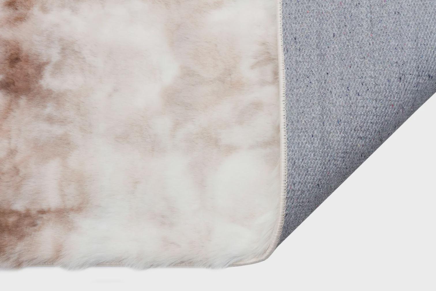 Artificial Rabbit Fur Rug: Soft Plush Beige Carpet