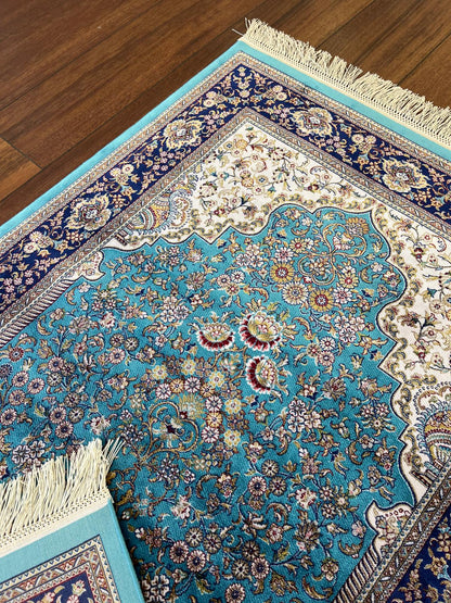 Bamboo Prayer Rug with Silk Fringes: Soft Muslim Seccade