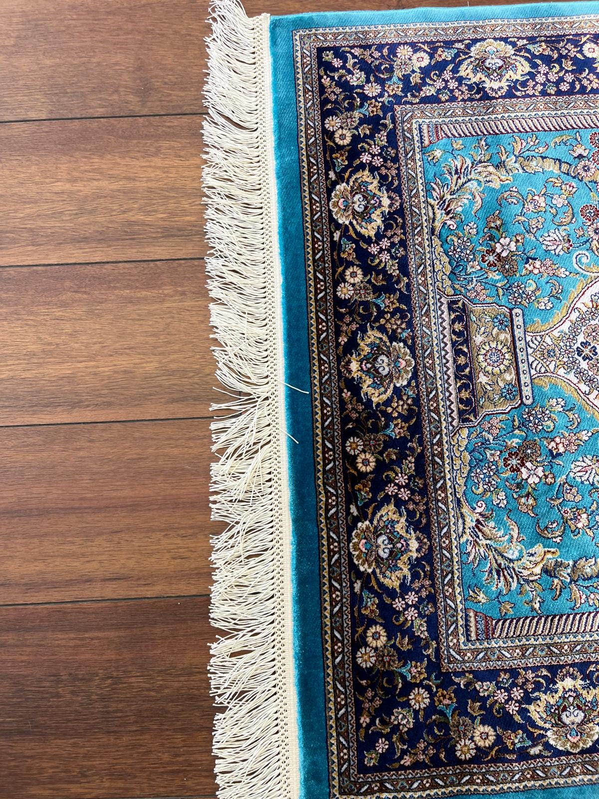 Bamboo Prayer Rug with Silk Fringes: Soft Muslim Seccade