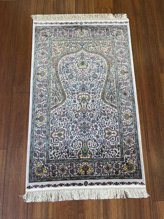 Bamboo Prayer Rug with Silk Fringes: Soft Seccade Carpet