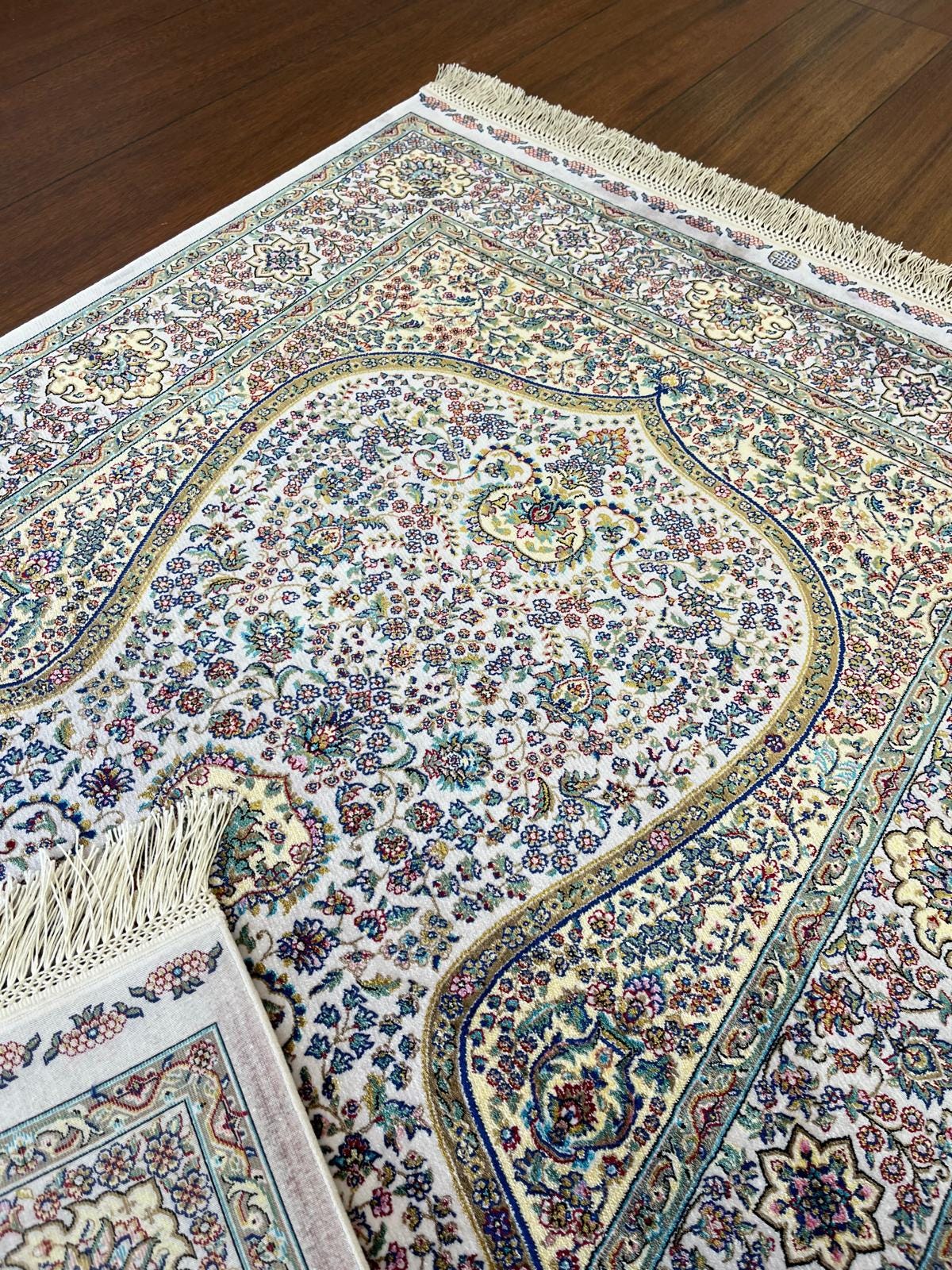 Bamboo Prayer Rug with Silk Fringes: Soft Seccade Carpet