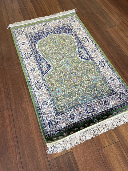Bamboo Prayer Rug with Silk Fringes: Soft Seccade Carpet