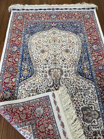 Bamboo Prayer Rug with Silk Fringes: Soft Seccade Carpet