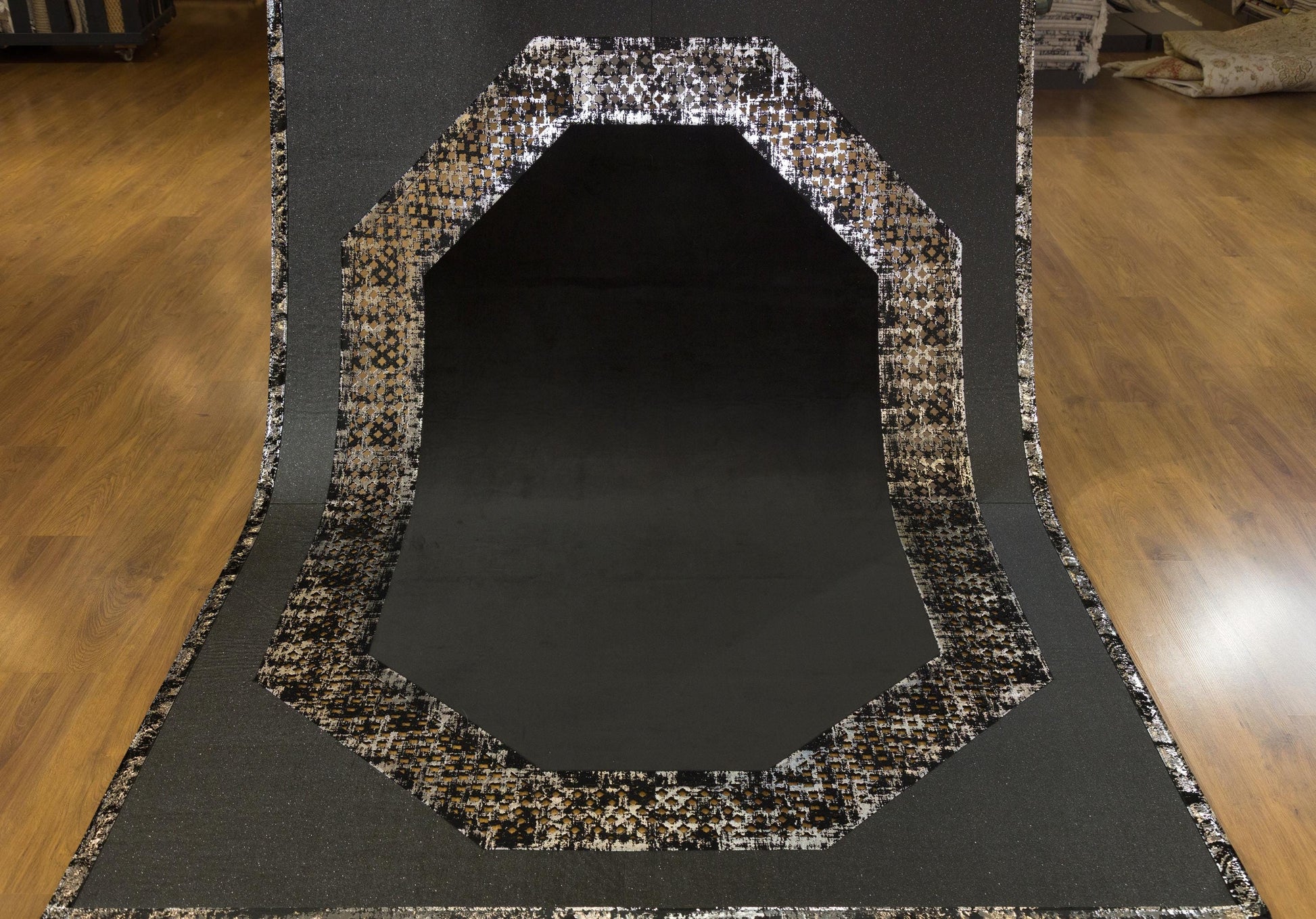 Octagon Faux Leather Rug: 5x7ft Black Modern Laser-Cut Carpet