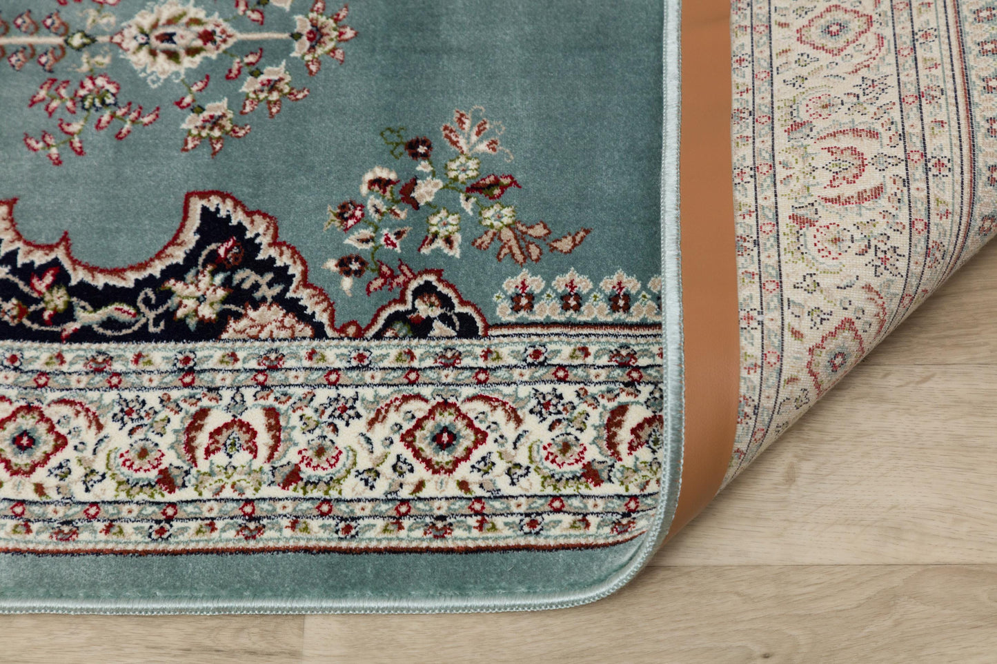Turkish Prayer Rug: Soft Lightweight Seccade (70x125 cm)