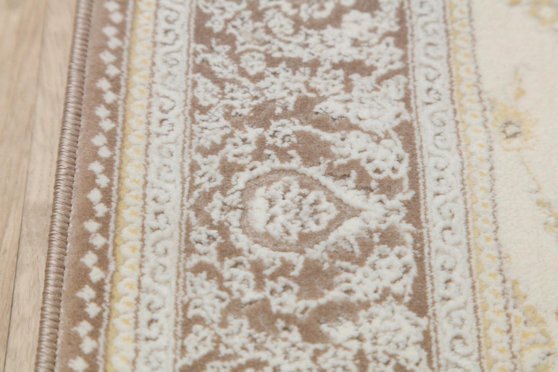 Light Sage Green Turkish Prayer Rug: Soft Islamic Seccade with Floral Design