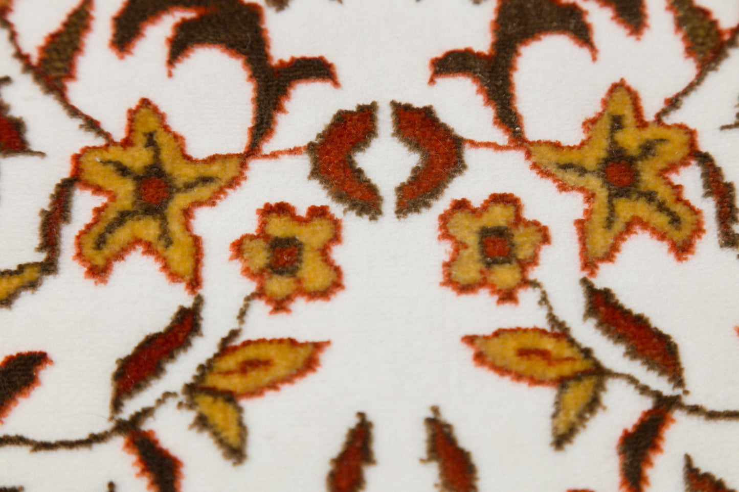 Floral Turkish Prayer Rug: Elegant Mihrab Design - Made in Türkiye