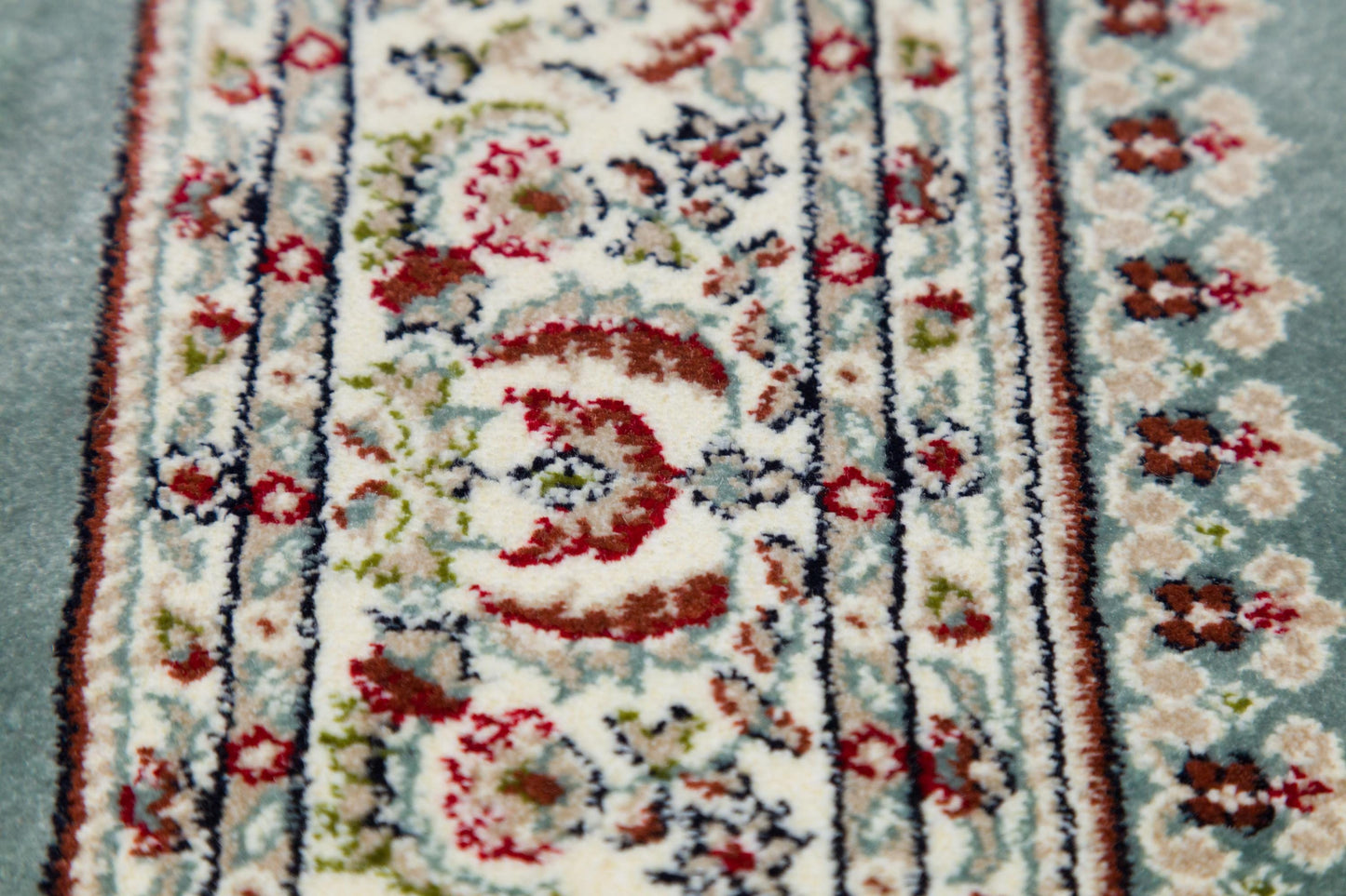 Turkish Prayer Rug: Soft Lightweight Seccade (70x125 cm)
