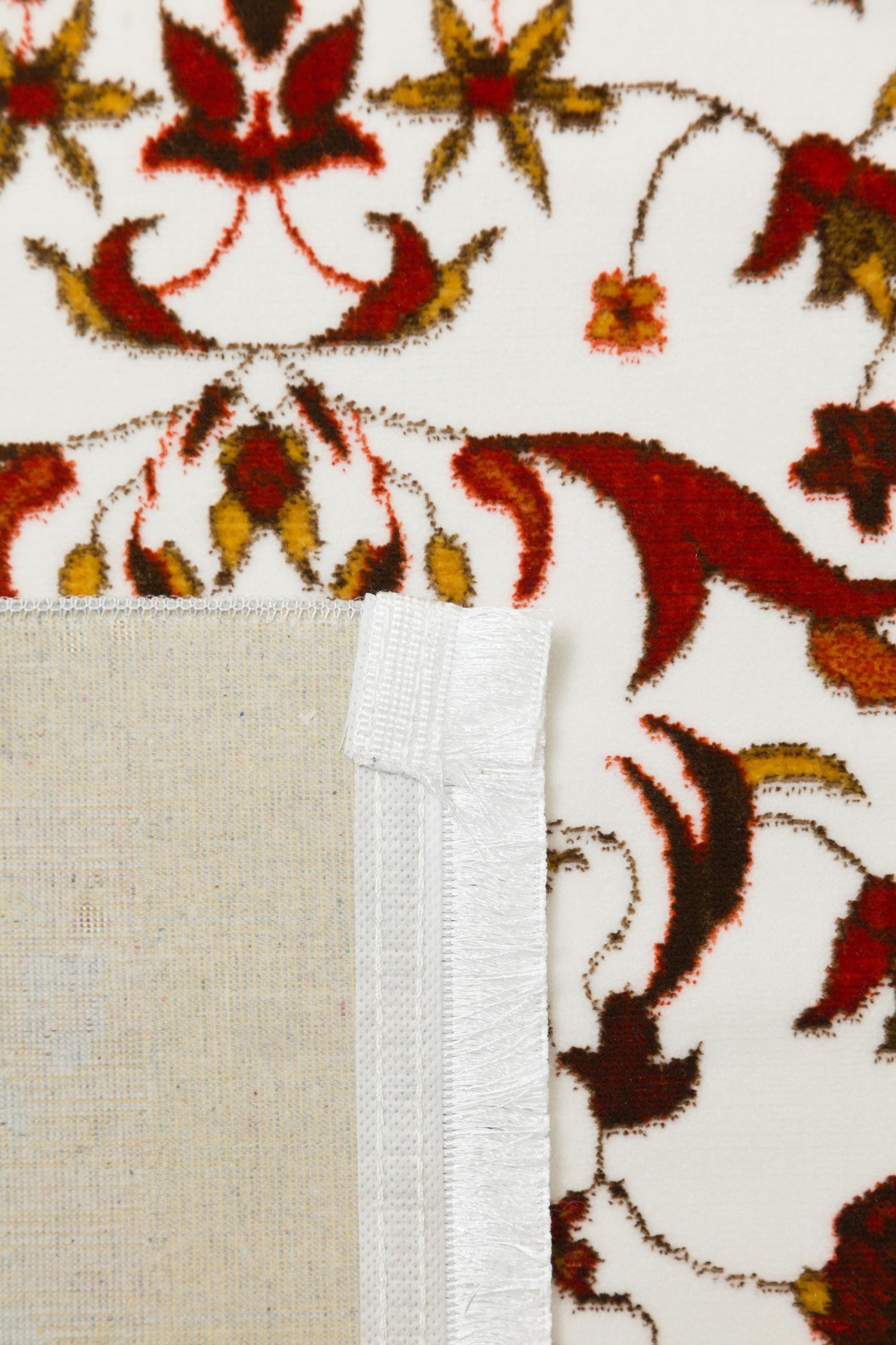 Floral Turkish Prayer Rug: Elegant Mihrab Design - Made in Türkiye