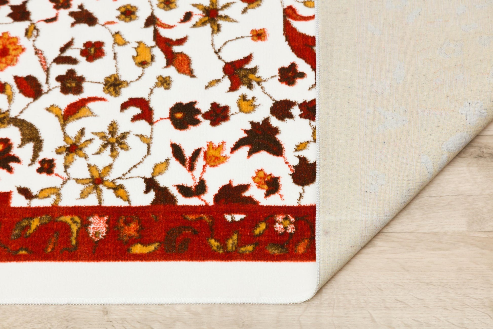 Floral Turkish Prayer Rug: Elegant Mihrab Design - Made in Türkiye