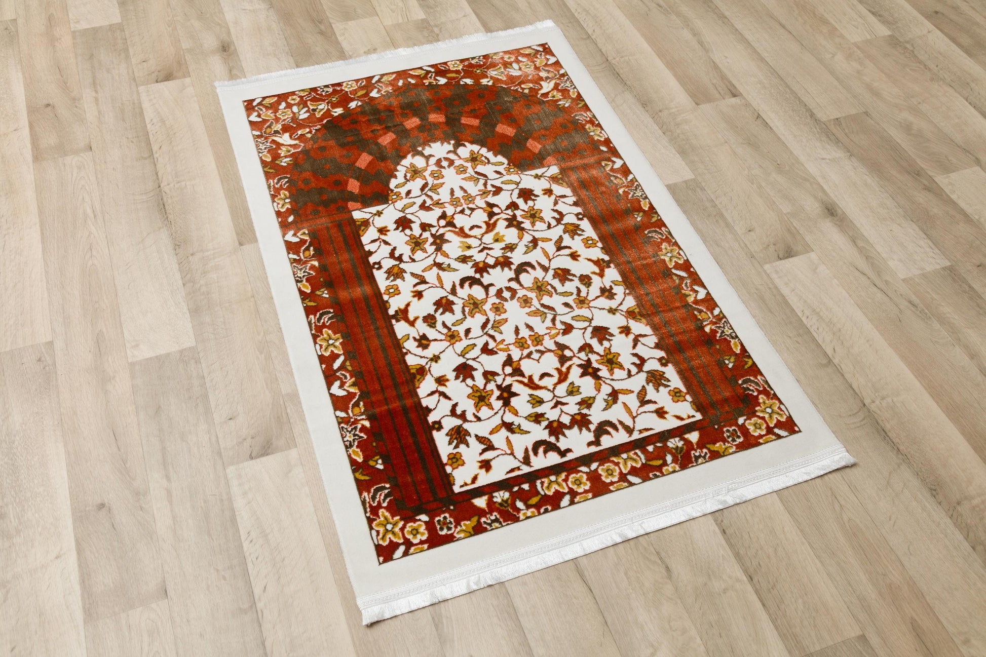 Floral Turkish Prayer Rug: Elegant Mihrab Design - Made in Türkiye