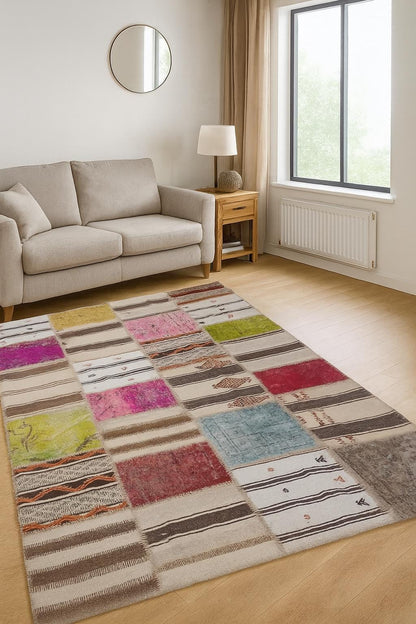 Handmade Turkish Patchwork Kilim Rug: Colorful Upcycled Wool, 5.6x8