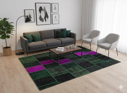 Handmade Wool Patchwork Rug: Green Bohemian Area Rug (6.6x9.4 ft)