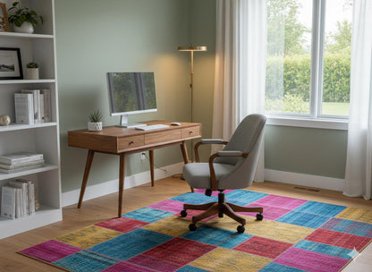 Handmade Wool Patchwork Turkish Rug: Bohemian Area Rug (6.9x9.8 ft)