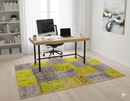 Handmade Wool Patchwork Turkish Rug - 5.4x7.9 ft