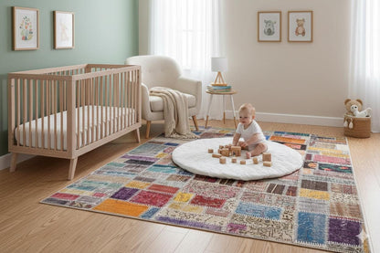 Handmade Wool Patchwork Rug: 5'x8' Bohemian Turkish Rug