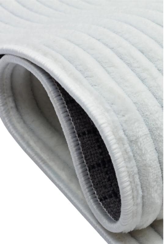 Luxurious White Faux Fur Area Rug: Soft, Washable, Non-Slip Fluffy Carpet