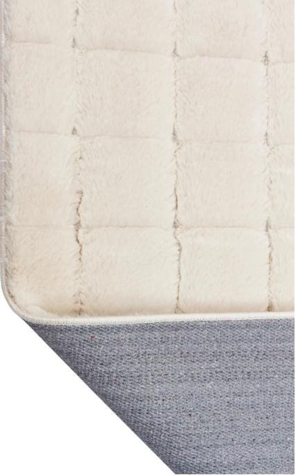 Beige Faux Rabbit Fur Rug: Soft Plush Carpet
