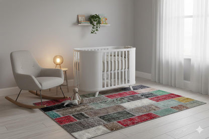 Handmade Wool Patchwork Rug: Bohemian Turkish Area Rug (5.6x7.7 ft)