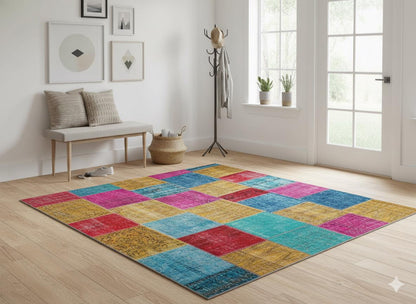 Handmade Wool Patchwork Turkish Rug: Bohemian Area Rug (6.9x9.8 ft)