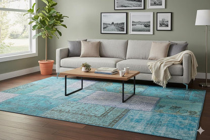 Handmade Turkish Patchwork Rug: Bohemian Wool Area Rug (3.9x5.9 ft)