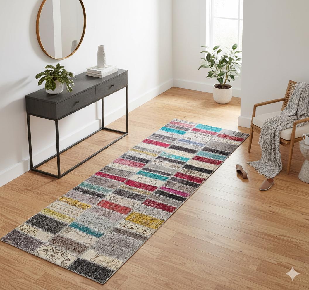 Handmade Wool Patchwork Turkish Rug: Bohemian Runner (3.3x9.5 ft)