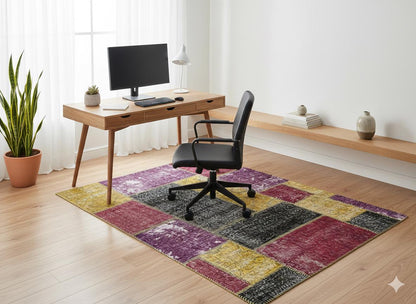 Handmade Wool Patchwork Turkish Rug: Bohemian Area Rug (5.6x7.9 ft)