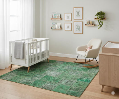 Handmade Wool Turkish Patchwork Rug: Green Vintage Carpet (8.2x9.8)