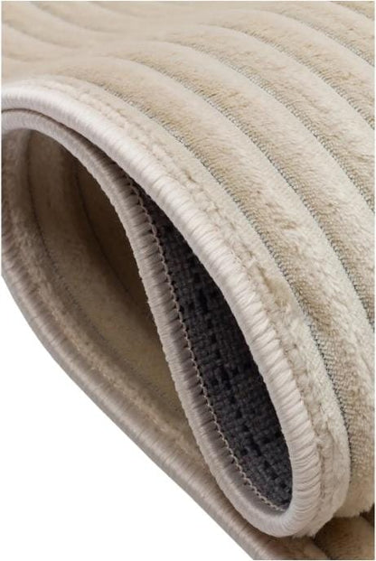 Beige Faux Rabbit Fur Rug: Soft Plush Carpet